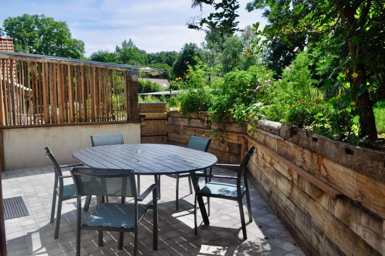 Bed and Breakfast Les Bobos A La Ferme La Madelaine-sous-Montreuil Exterior foto